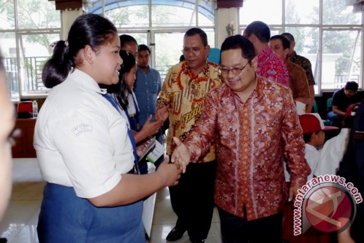 Inalum Serahkan Bantuan Pendidikan Untuk Dairi