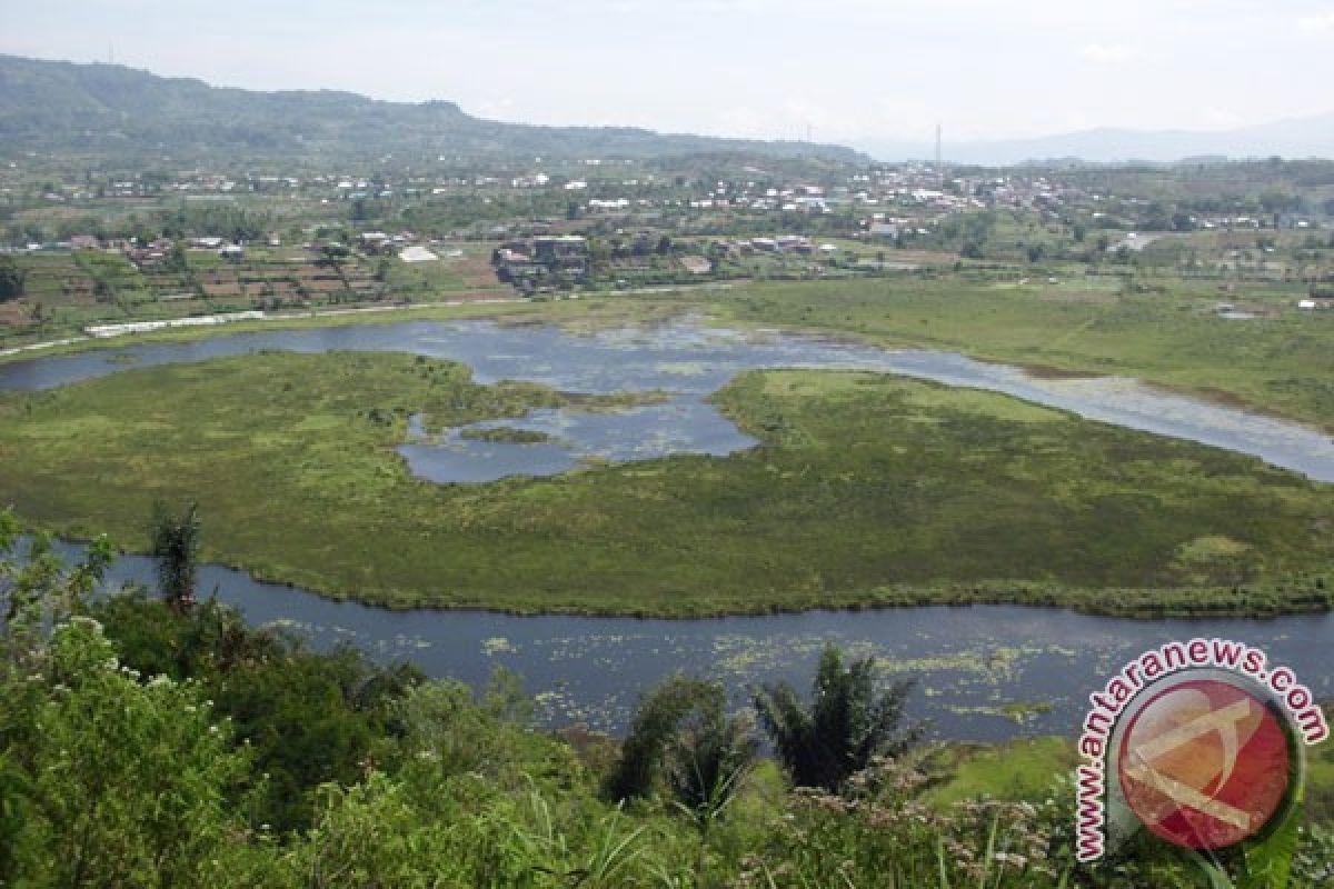 Pengelola Danau Mas Harun Bestari siapkan pelampung