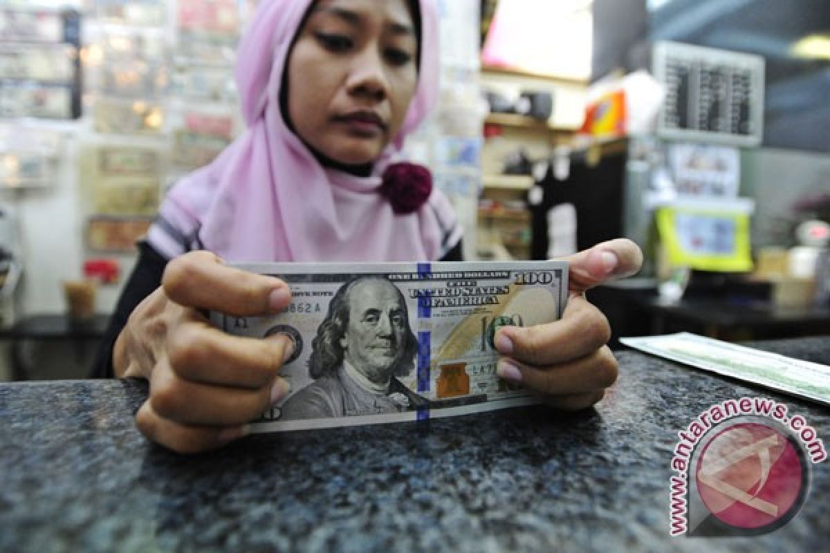 Rupiah dibuka melemah namun IHSG naik