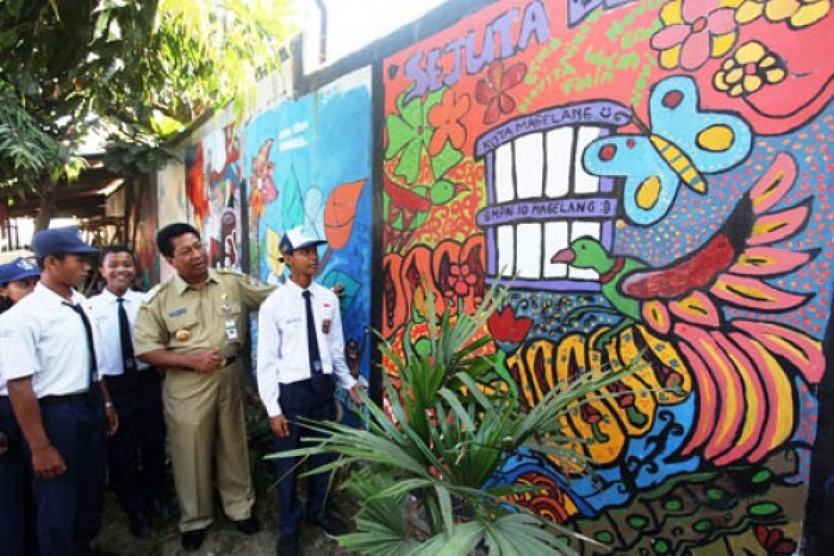Siswa SMP 10 Kota Magelang Ciptakan Mural