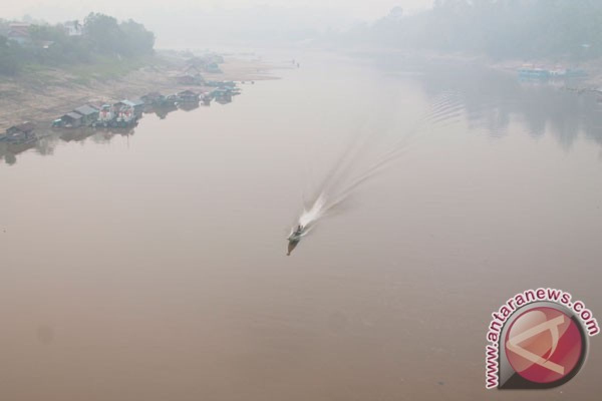 Pedalaman Sungai Barito kembali dilayari kapal besar