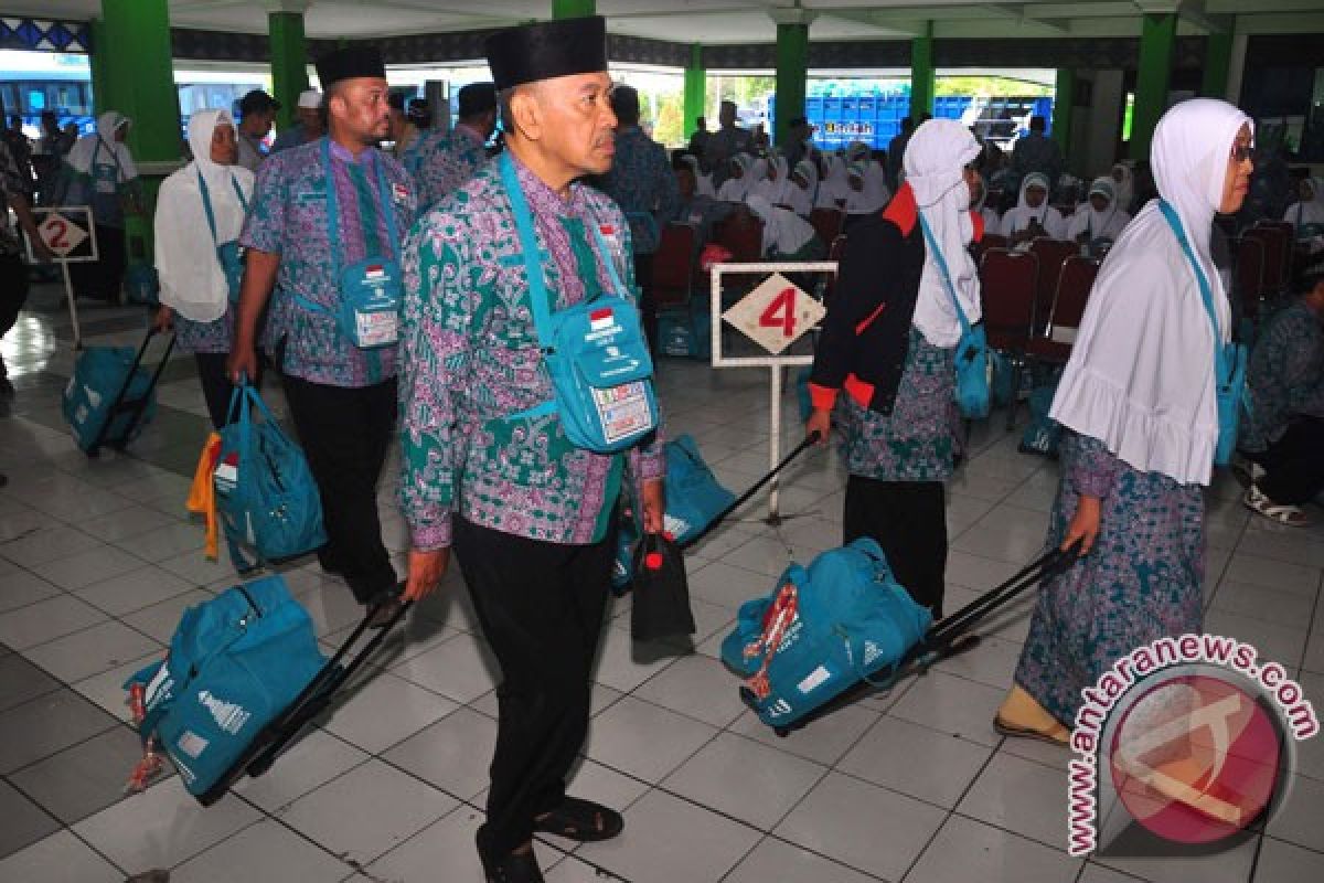 Riau akan tanggung transportasi ke embarkasi haji
