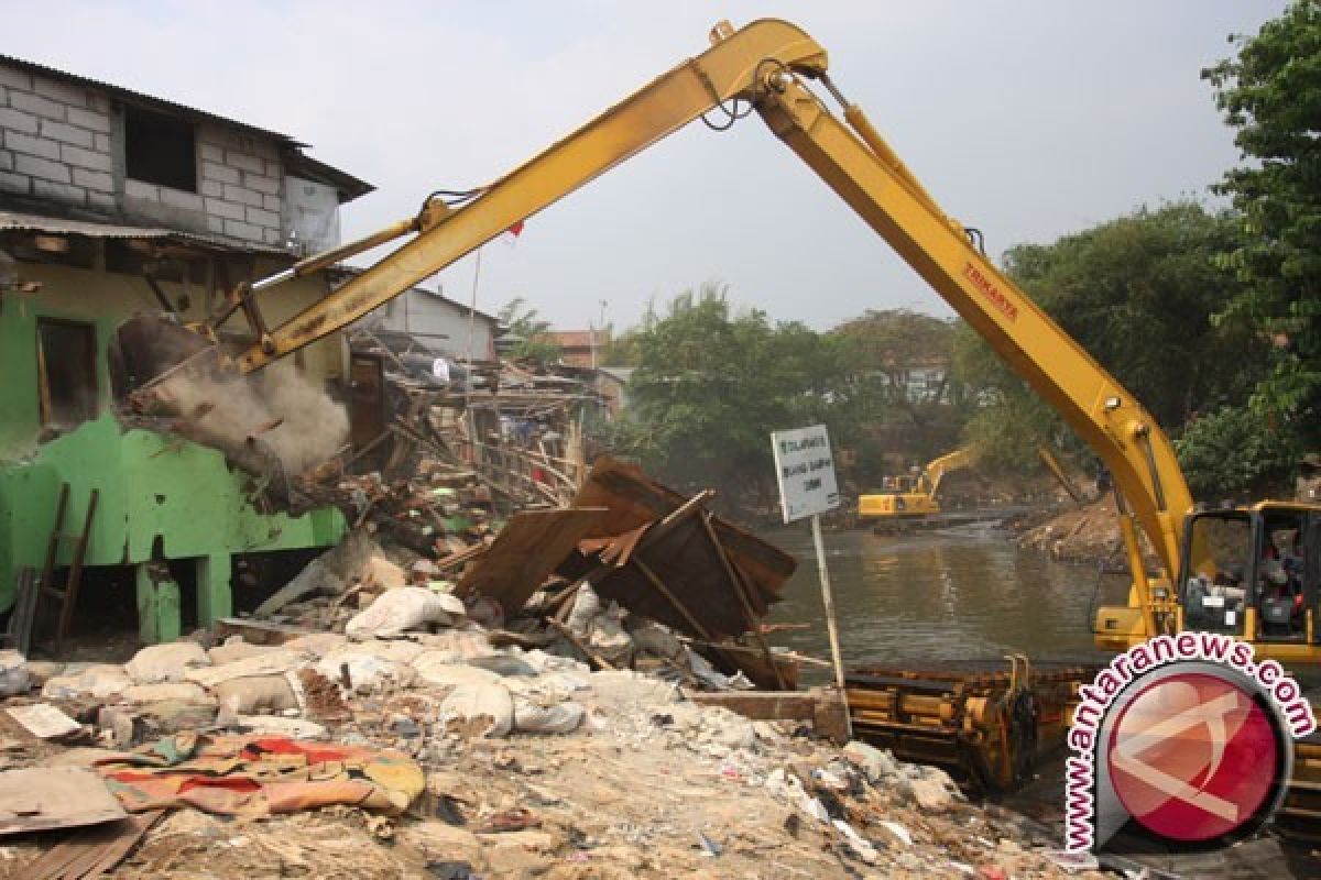 Satpol DKI: Penertiban Kampung Pulo Sudah Selesai