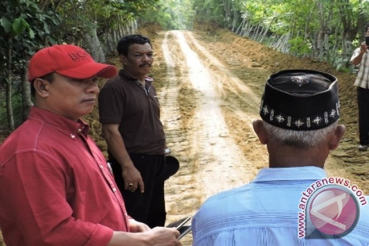 Bupati Bireuen Blusukan Pantau Pembangunan Desa