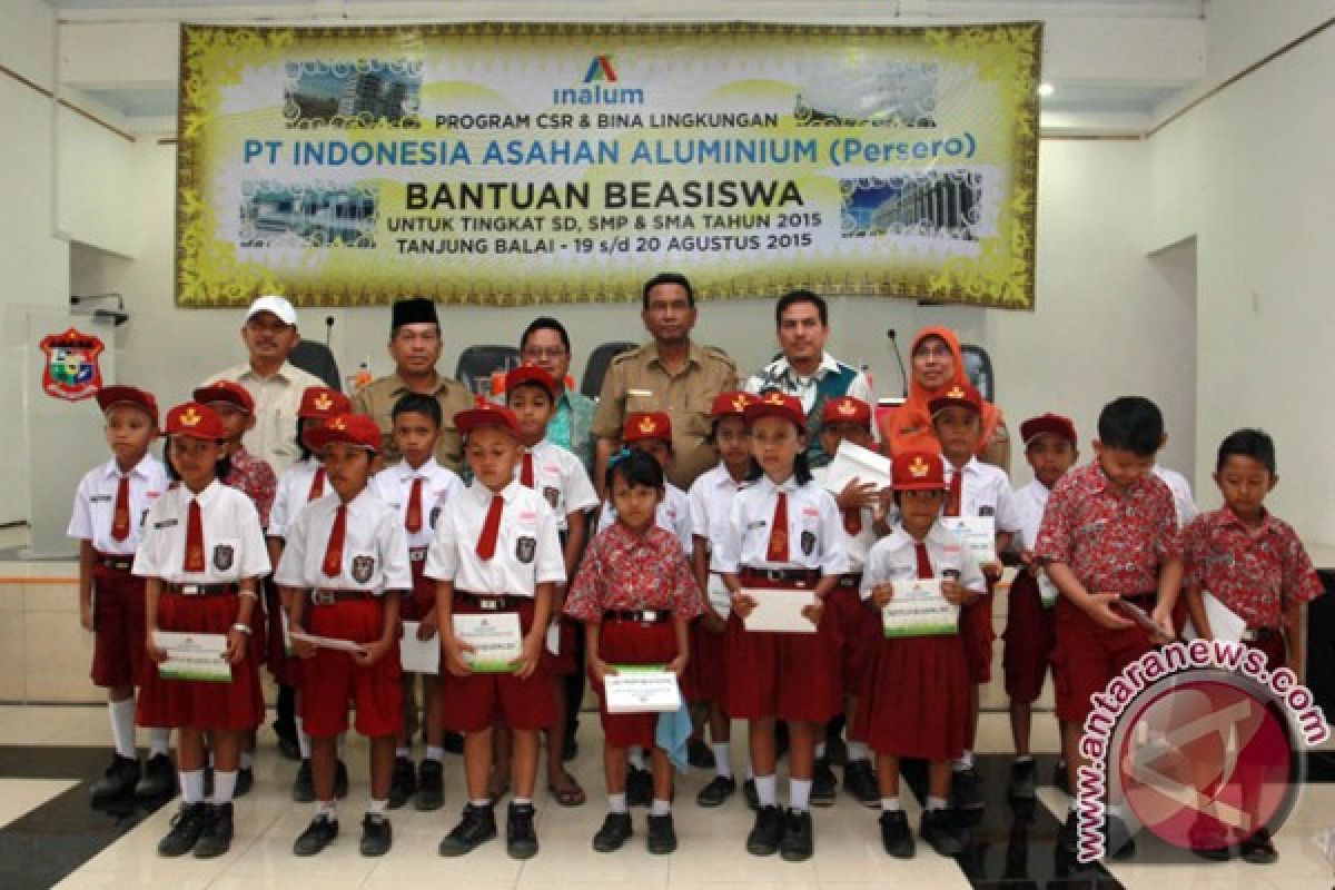 PT Inalum Berikan Beasiswa Kepada Pelajar Tanjungbalai