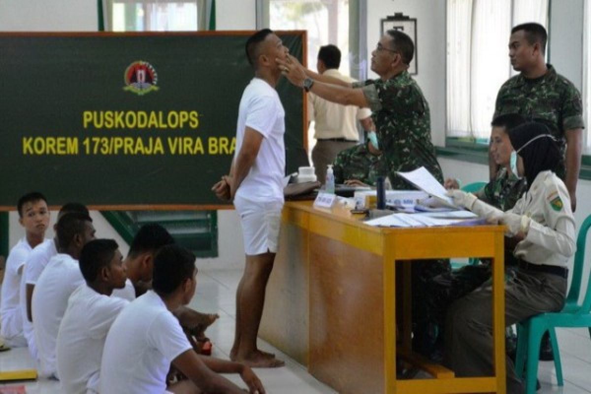 Korem Biak gelar pemeriksaan awal calon bintara