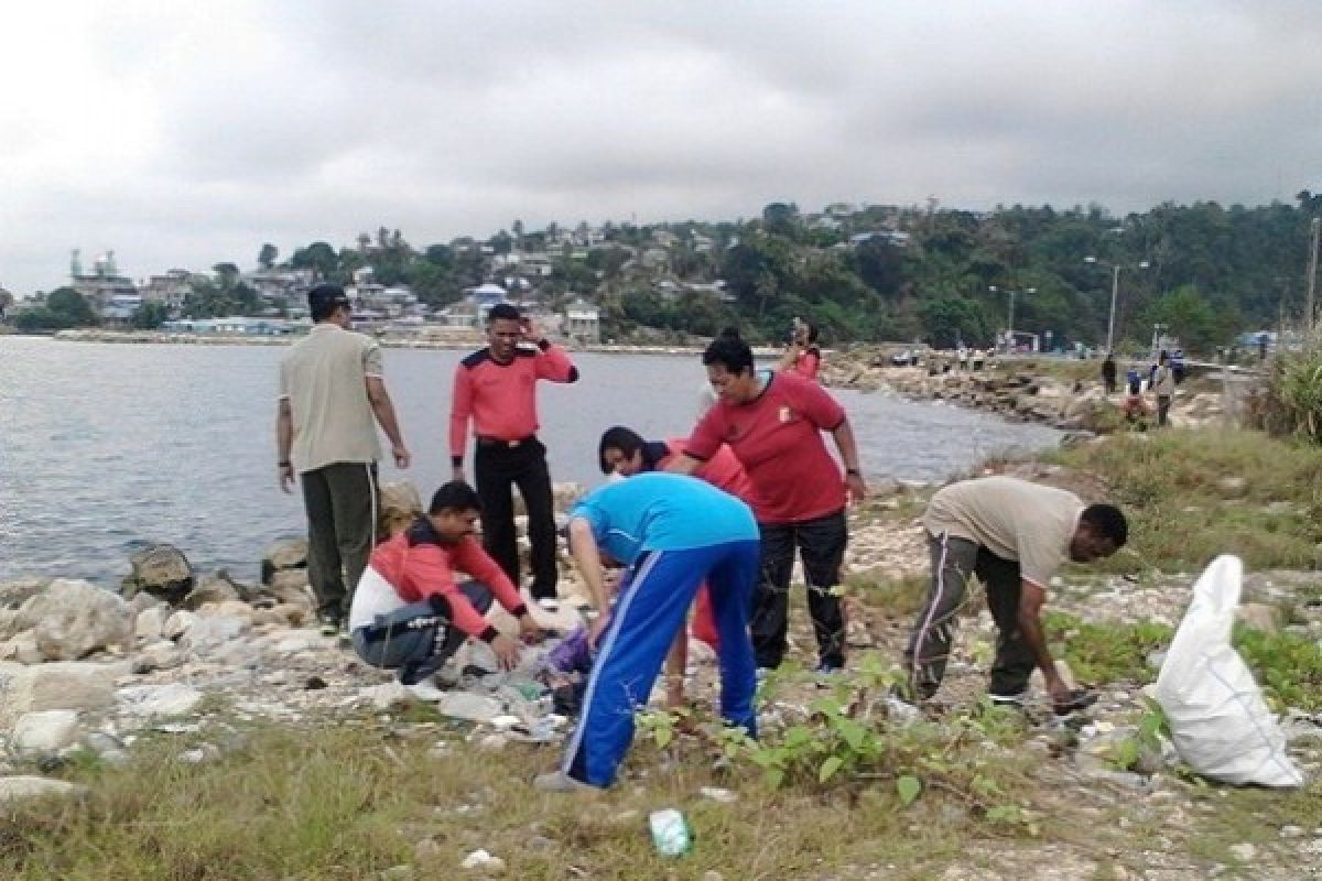 Kodim Fakfak olah raga bersama pemangku kepentingan