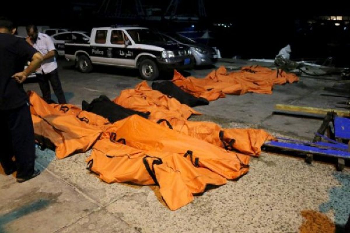 Migrant boat sinks off Libyan coast, kills at least 37