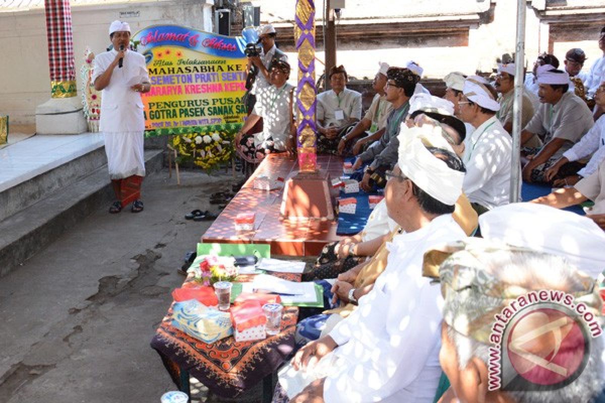 Gubernur Apresiasi Mahasabha IV Pasemetonan Shri Nararya Kreshna Kepakisan