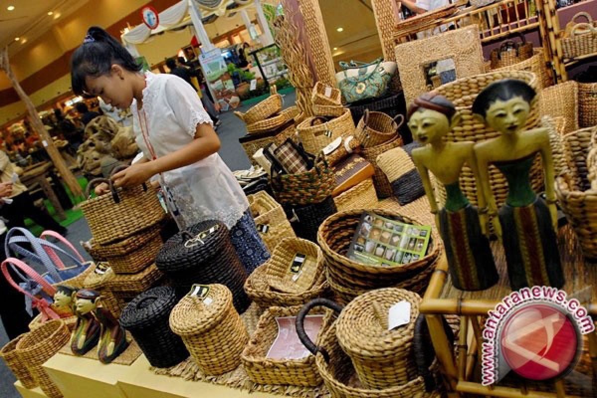 Indonesian govt continues to facilitate small businesses