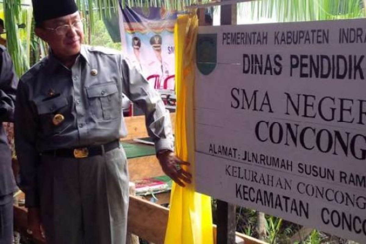 Bupati Indragiri Hilir Resmikan SMA 1 Concong