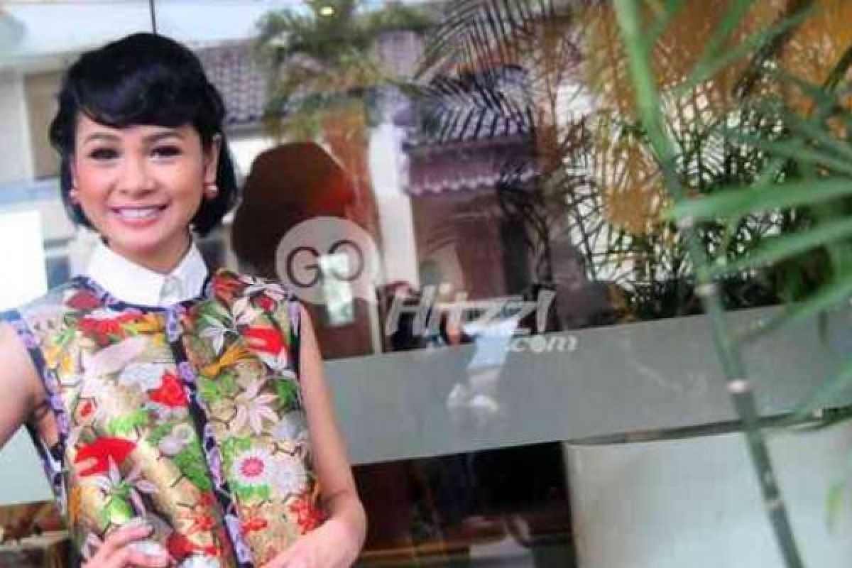 Andien Promosikan Konsernya Lewat Sosial Media  