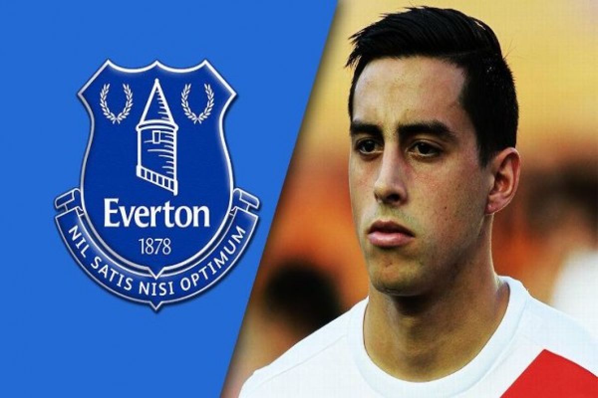 Everton datangkan Ramiro Funes dan Aaron Lennon