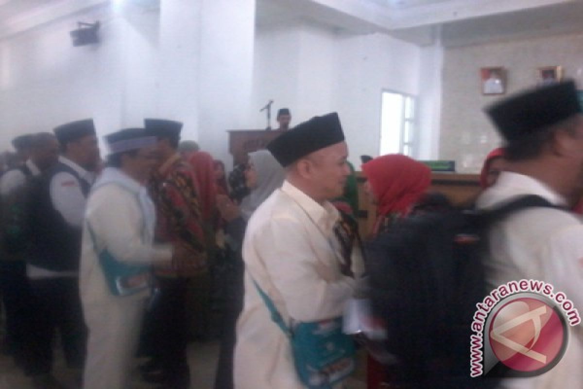 649 JCH Lampung Timur berangkat ke Mekkah