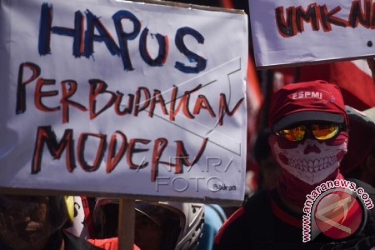 Pemprov Jatim Sampaikan Tuntutan Pendemo ke Pusat