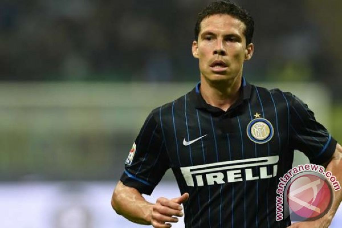 Hernanes Dilaporkan Sepakat ke Juventus