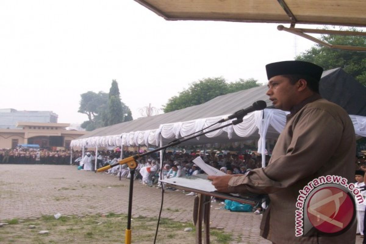 Walikota Padangsidimpuan Berangkatkan 388 CJH Kloter 13