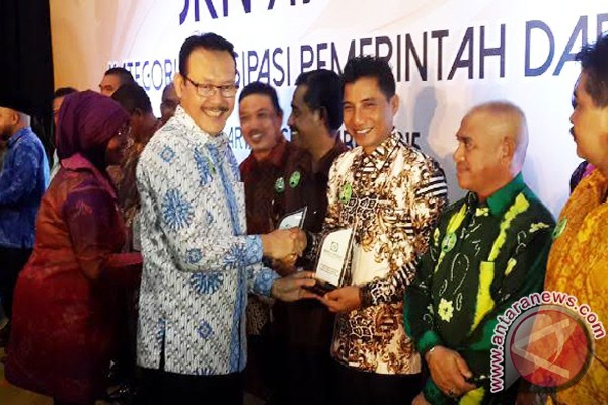 Bupati Kotawaringin Timur Raih JKN Award