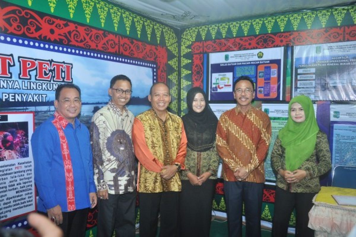 Penjabat Bupati Sintang Tutup Pameran Pembangunan-PRS