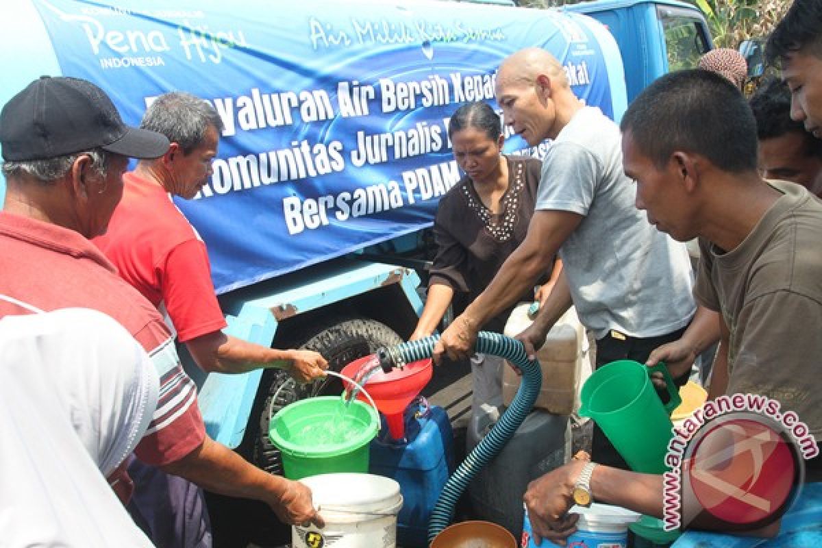 PDAM-Pena Hijau Salurkan Air Bersih Gratis