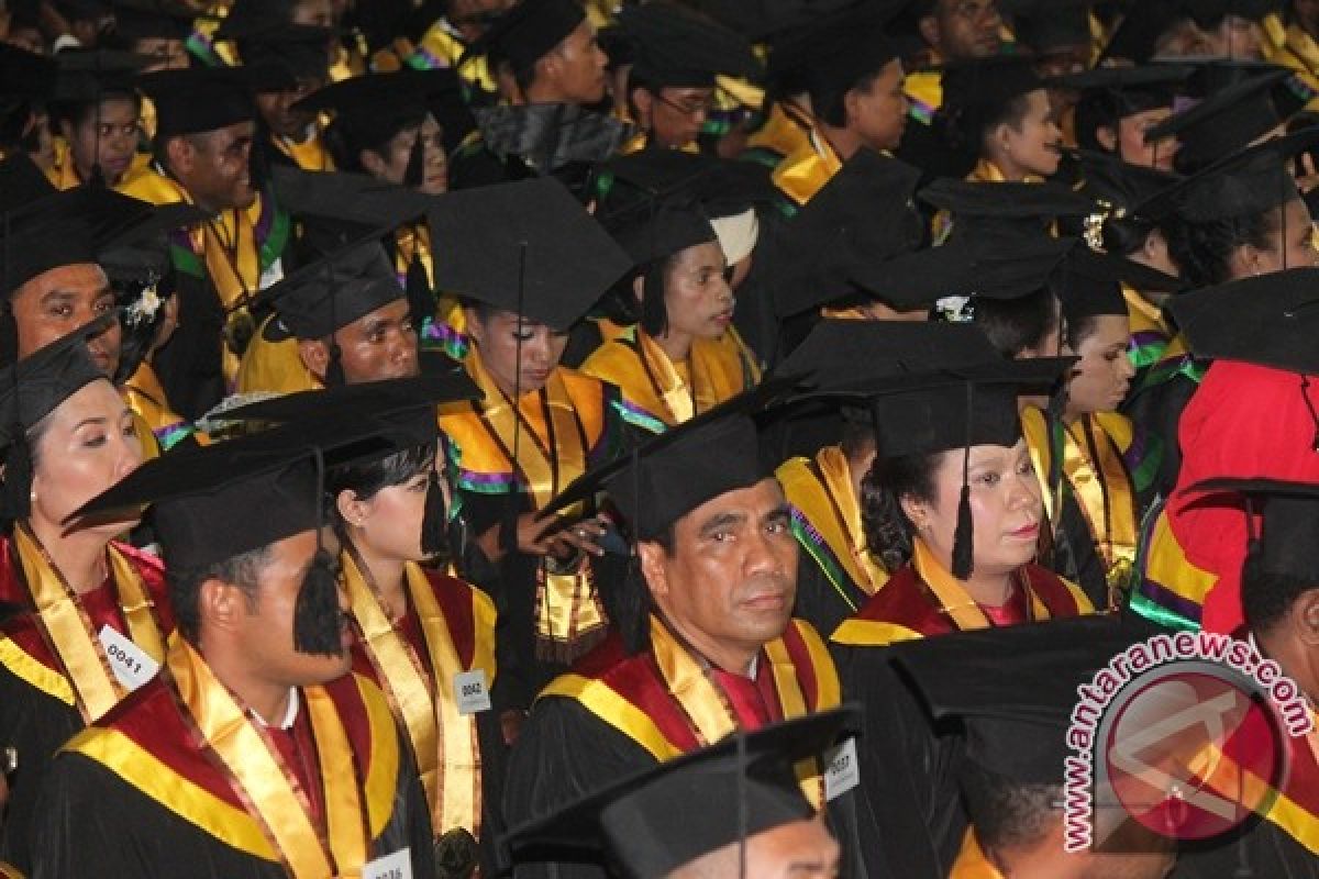 Pemprov Papua minta Universitas Cenderawasih tingkatkan kualitas