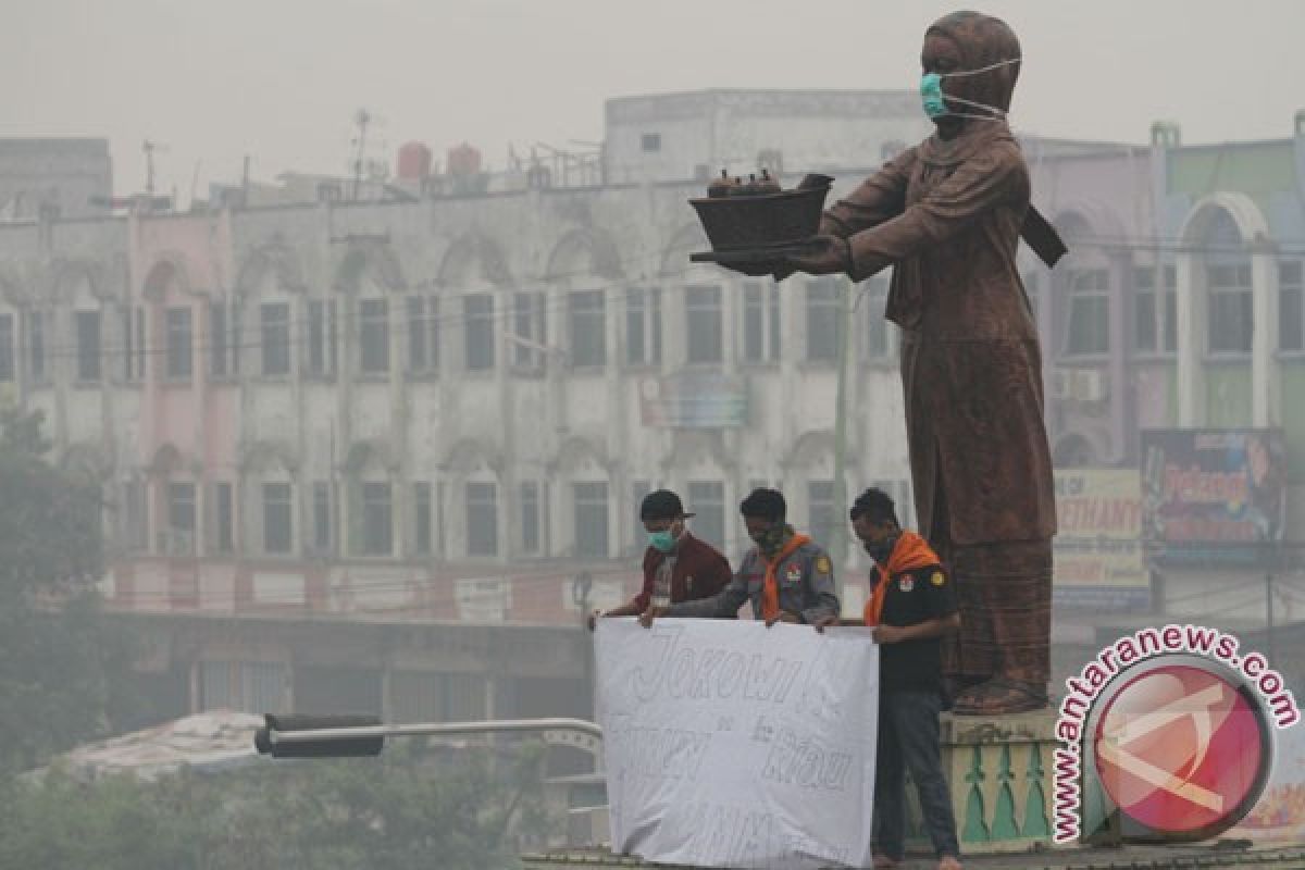 Mahasiswa keluarkan lima tuntutan soal asap