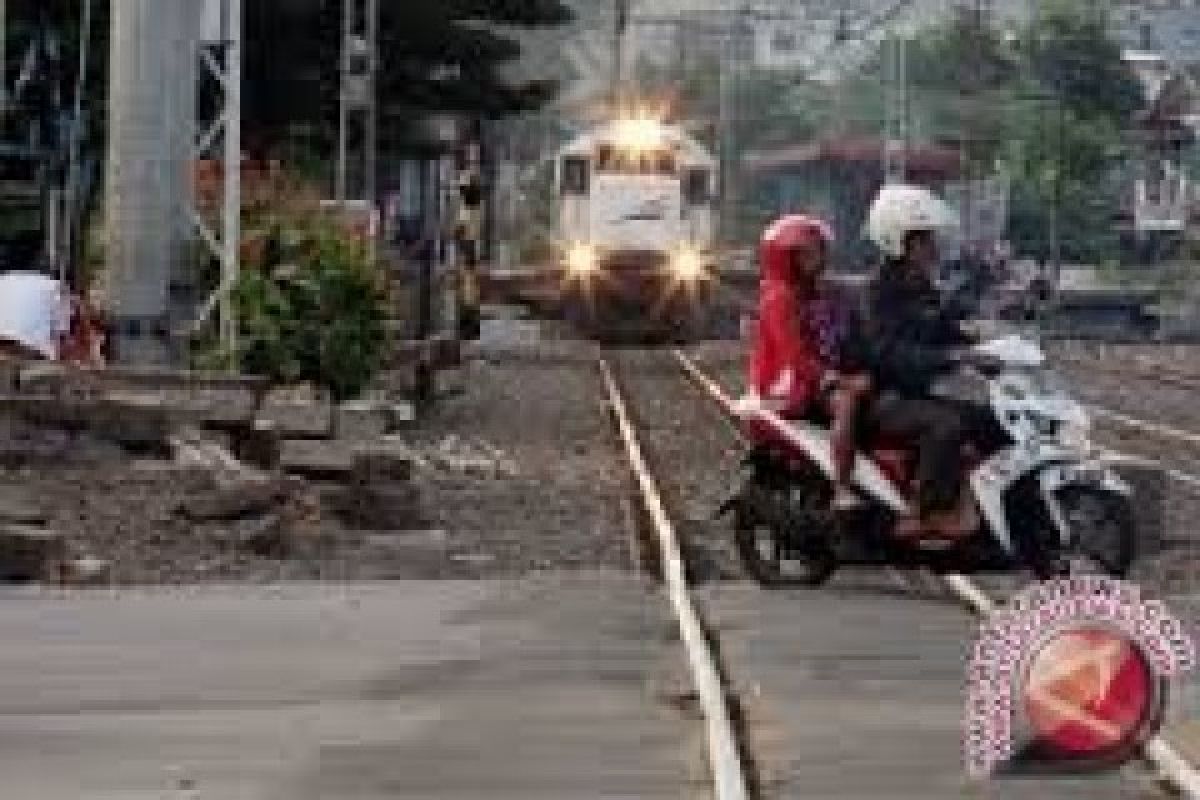 Polisi kesulitan identifikasi korban tertabrak kereta 