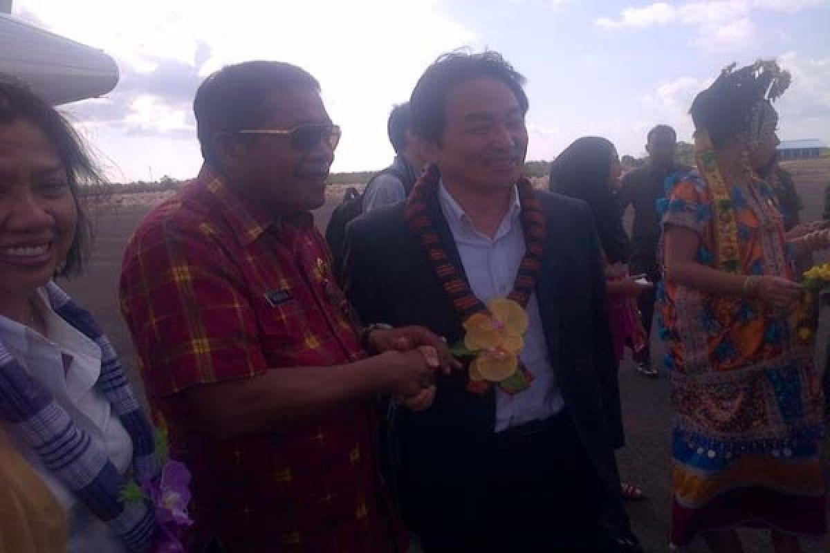 Guburnur Jeju Disambut Tokoh Masyarakat Adat Wakatobi