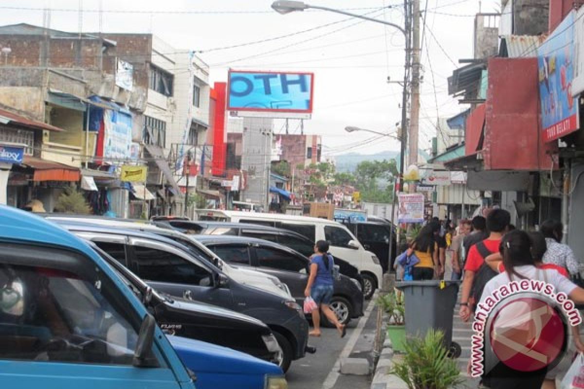 Pemkot tata parkir pusat kota urai kemacetan 