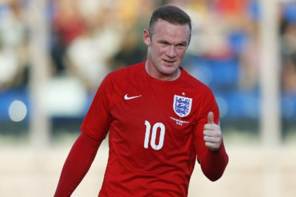  Rooney samai rekor gol Charlton untuk Inggris