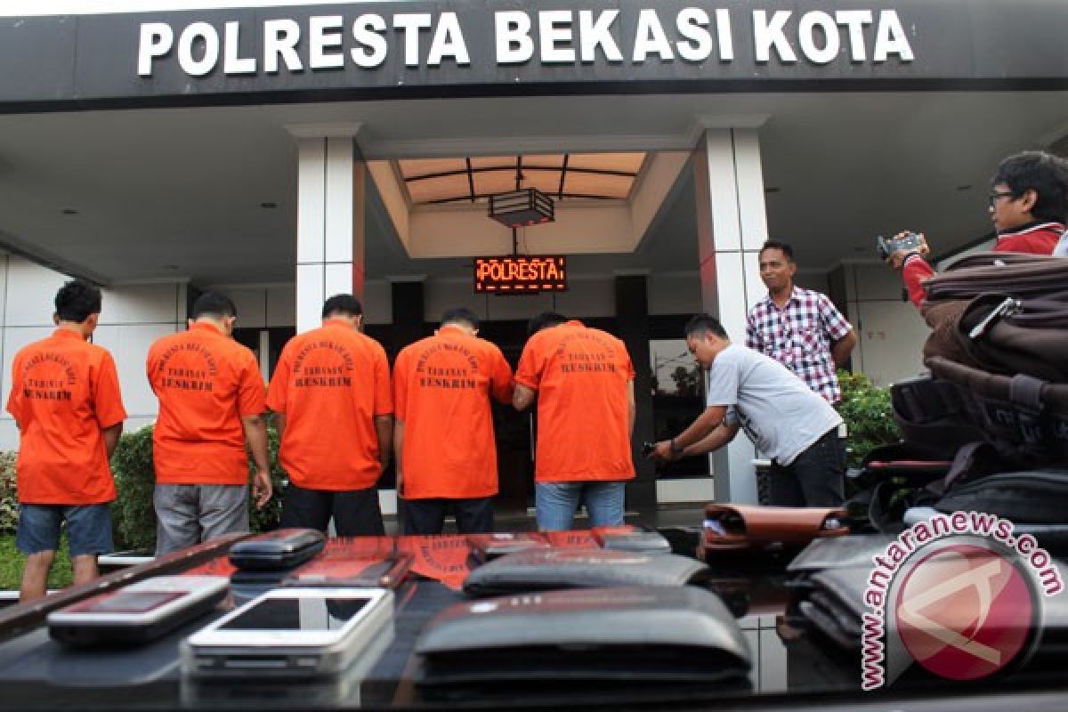 Polresta Bekasi berubah nama Polres Metro Bekasi