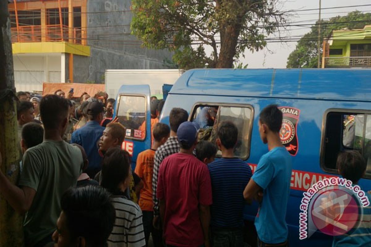 Lima Jam Terkubur Jenazah Pekerja Jembatan Dievakuasi