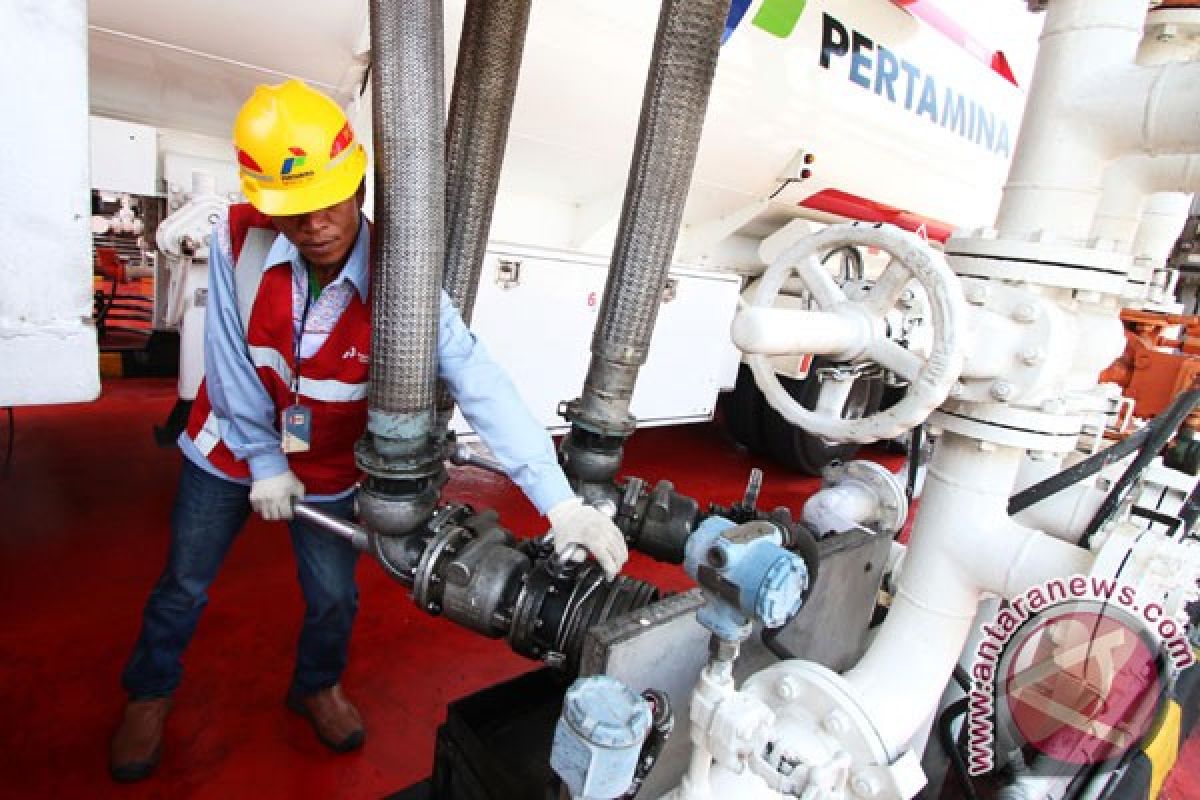 Harga minyak turun setelah laba industri Tiongkok berkurang