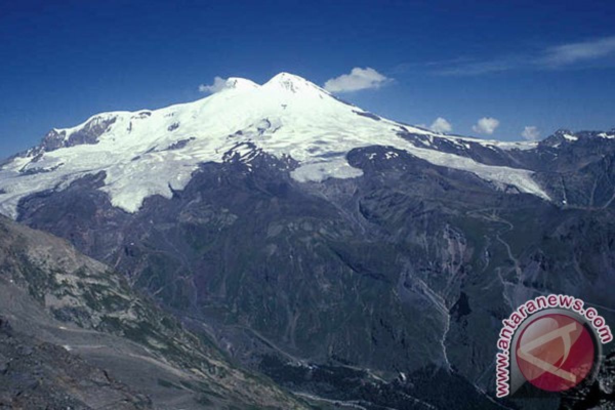 Ekspedisi Elbrus kampanyekan penyelamatan hutan tropis