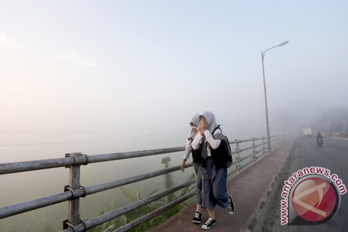 Sekolah di Palembang diliburkan karena kabut tebal