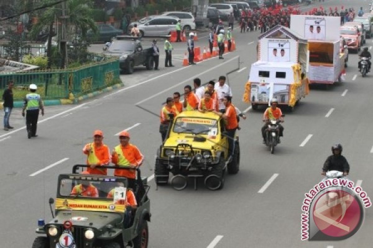 KPU Medan Minta Calon Tertibkan Peraga Kampanye