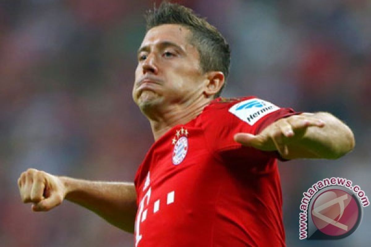 Bayern Muenchen Libas Werder Bremen Berkat Dua Gol Lewandowski