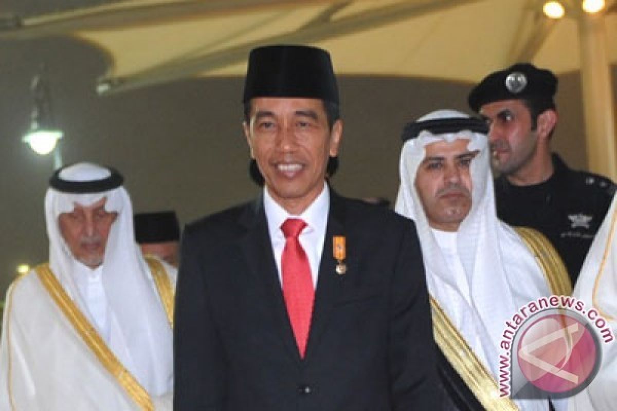 Presiden Joko Widodo  Tiba di Abu Dhabi