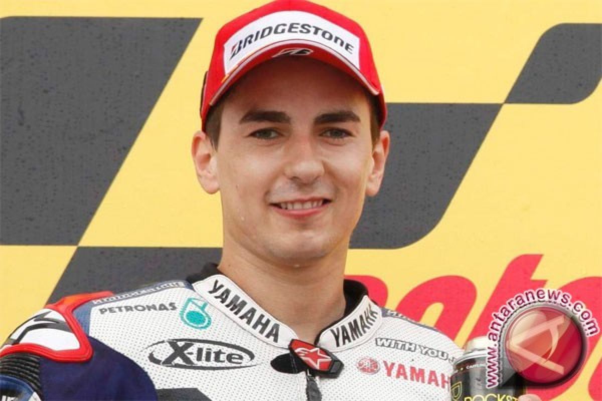 Lorenzo Start Terdepan di San Marino