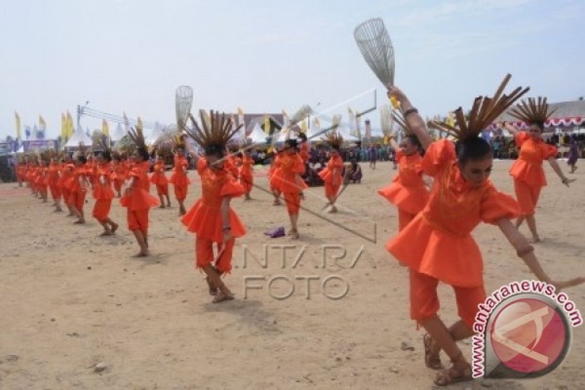 Pekan Budaya Sulteng Digelar Di  Sail Tomini 