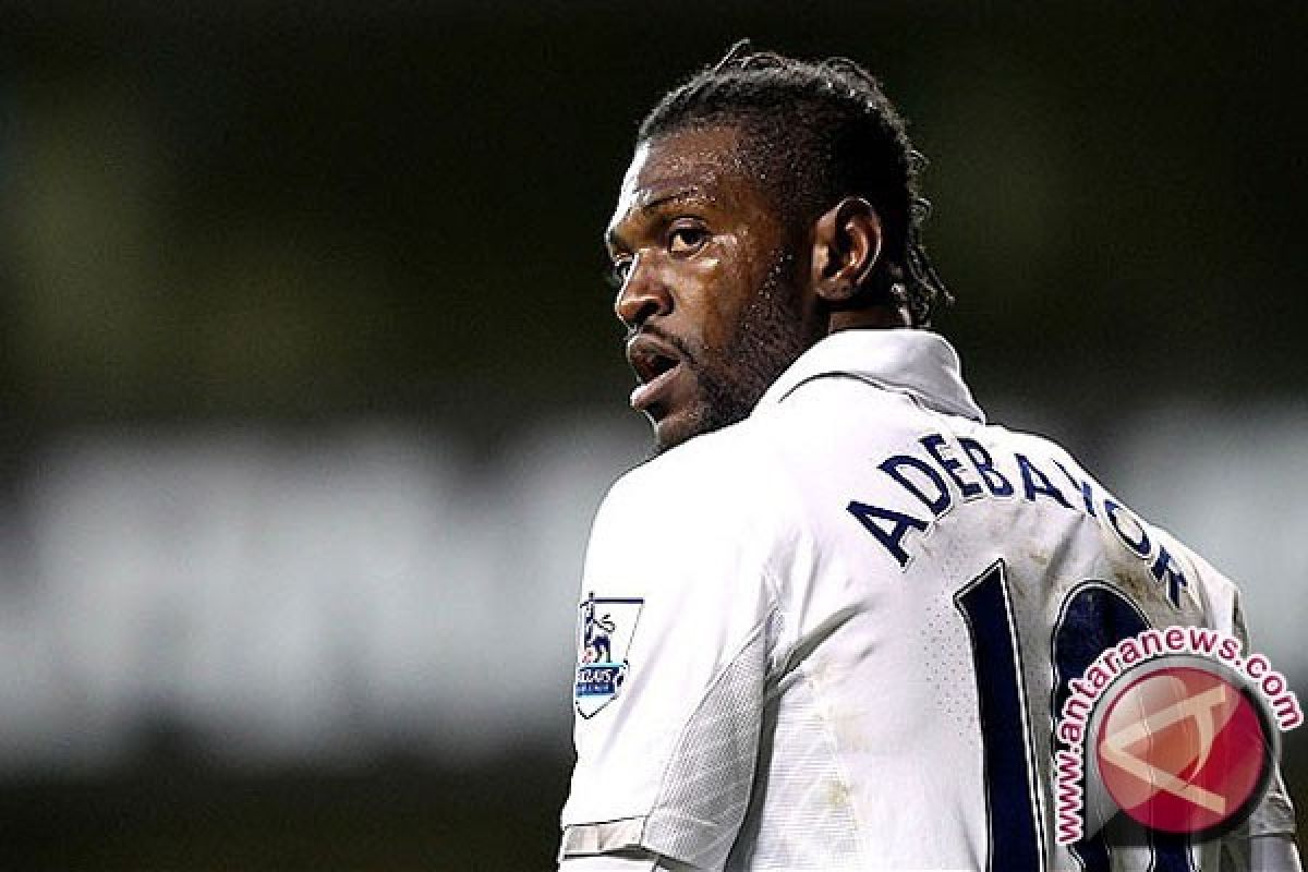 Tottenham Lepas Adebayor