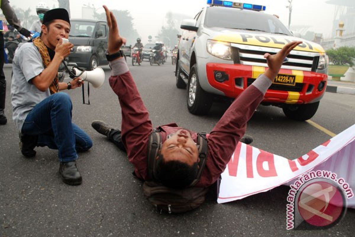 Gubernur Riau minta masker N95