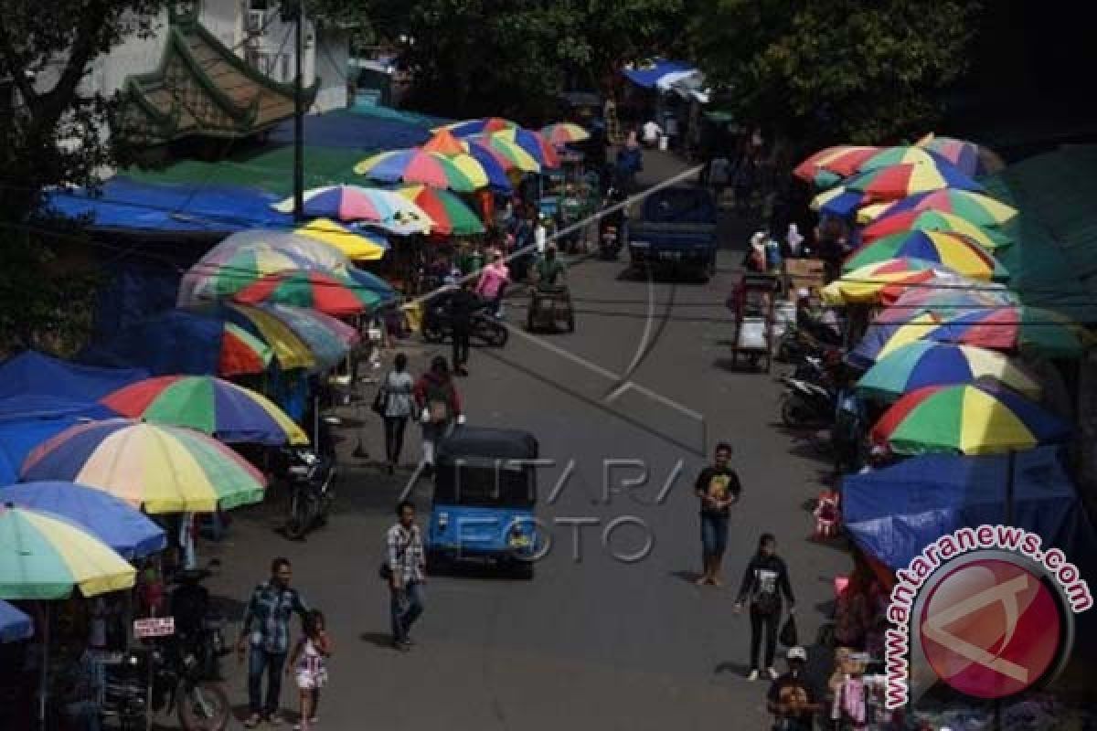 Disperindag Ambon diminta jelaskan relokasi PKL