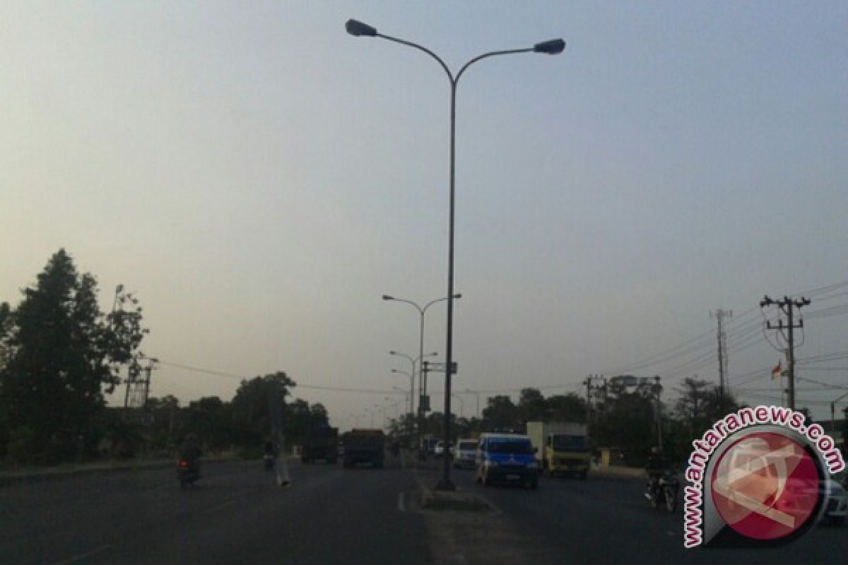 Lampu Jalinsum masih belum menyala seluruhnya