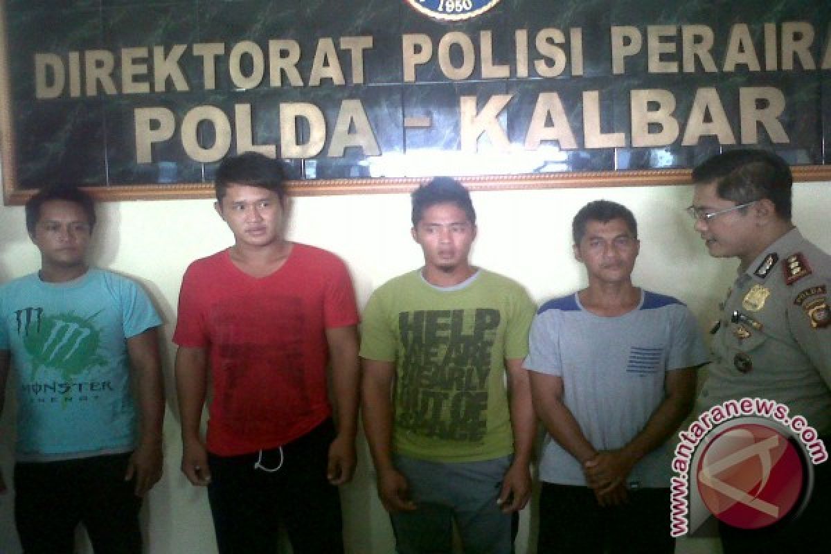 Polisi Terus Cari Nelayan Malaysia Yang Tenggelam di Tanjung Dato Sambas