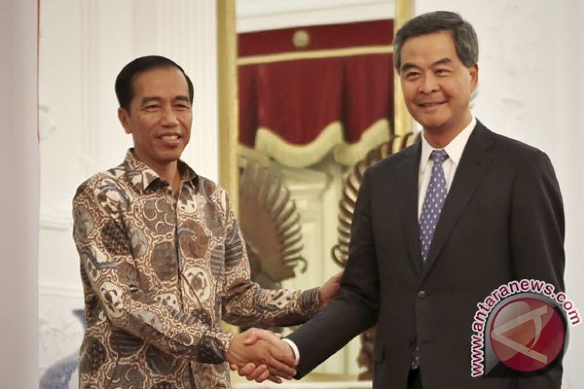 Ditemui pemimpin Hong Kong, Jokowi bahas TKI di sana