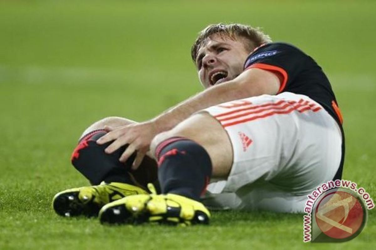 Luke Shaw malah puja puji Pochettino, bukannya Mourinho