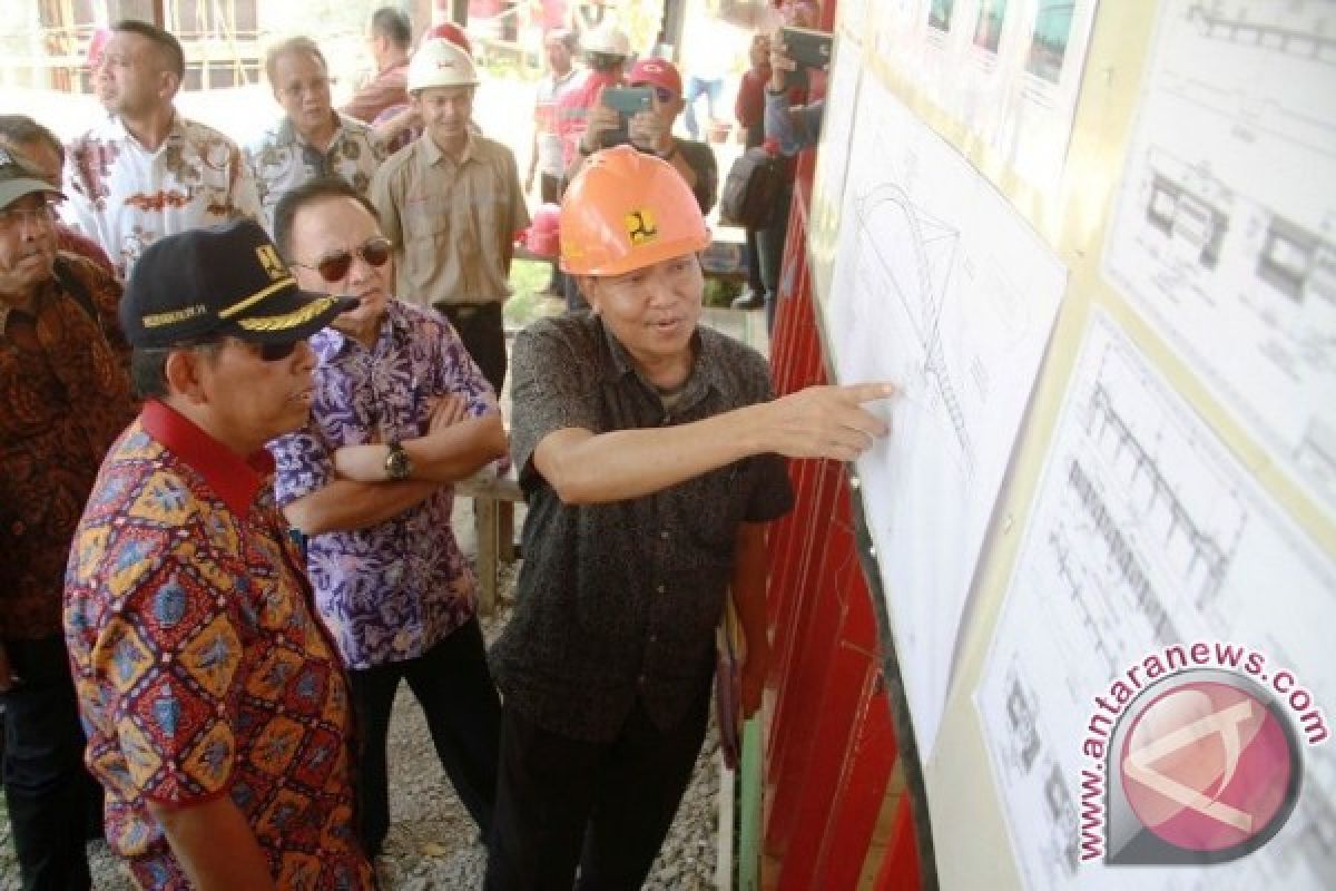 Dirjen Bina Marga Tinjau Pembangunan Jembatan Kartanegara