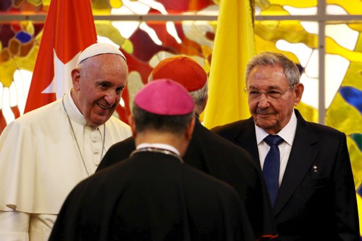 Kuba ampuni 787 narapidana atas permintaan Paus