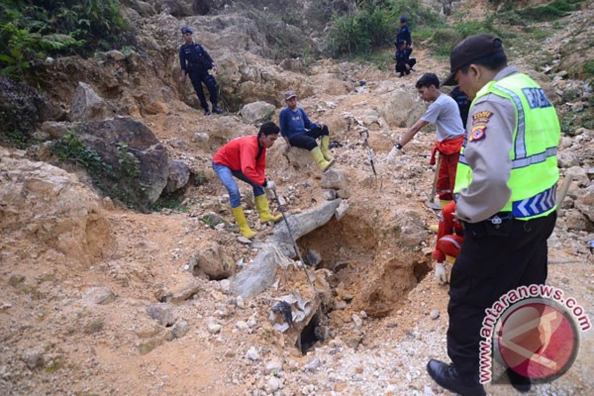 BPBD Jambi: proses evakuasi 11 penambang emas ilegal dihentikan